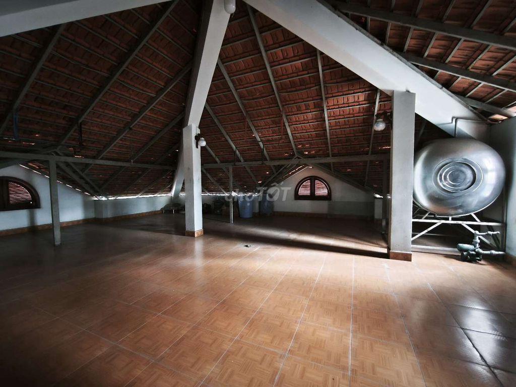 biệt thự 250m2 có sân 500m2 SD Tô Ngọc Vân