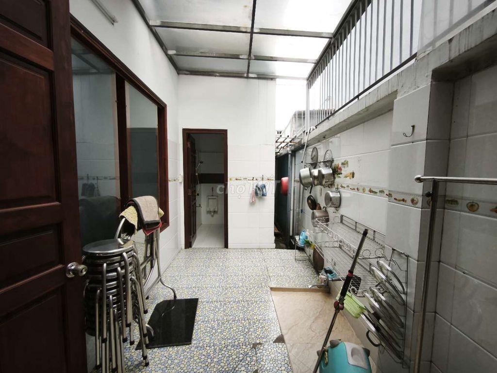 biệt thự 250m2 có sân 500m2 SD Tô Ngọc Vân