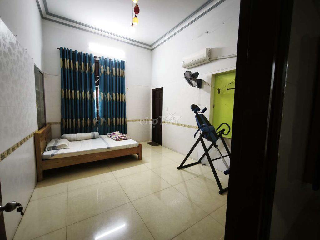 biệt thự 250m2 có sân 500m2 SD Tô Ngọc Vân