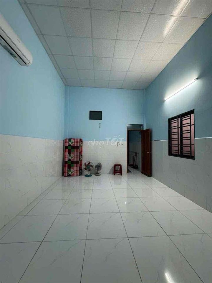 Phòng 40m2 gia 2.5tr