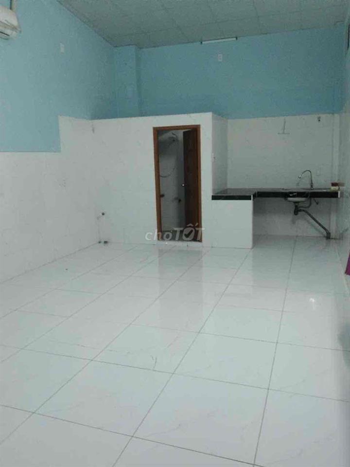 Phòng 40m2 gia 2.5tr