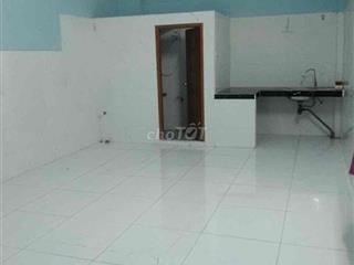 Phòng 40m2 gia 2.5tr
