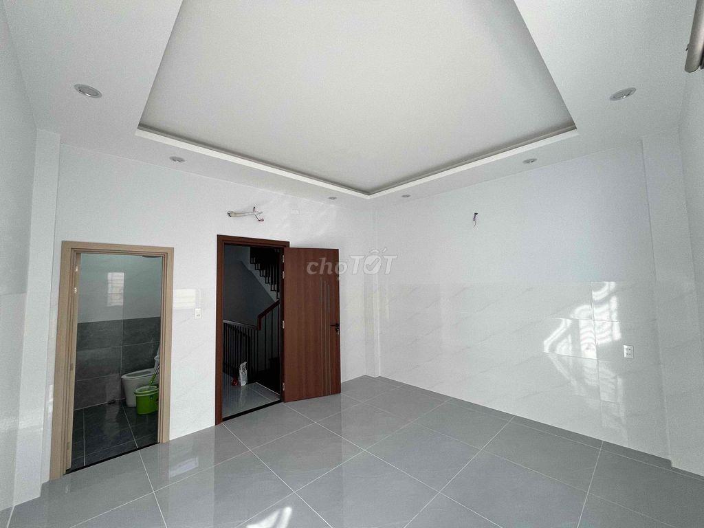 Cho thuê phòng Trung Lân 4 xã Bà Điểm