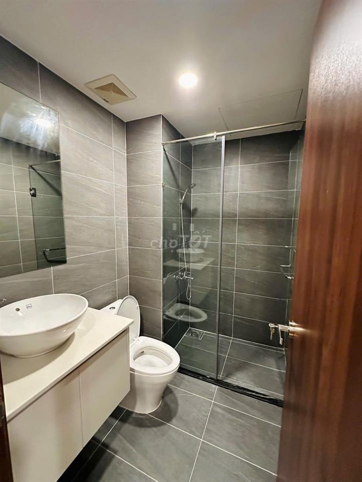 Cho thuê căn hộ 3pn siêu đẹp tại Goldora Plaza