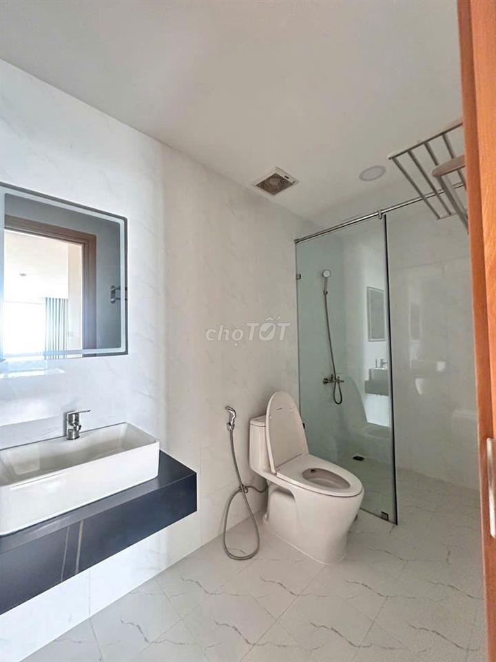 Cho thuê căn hộ 2pn tại Goldora Plaza chỉ 12tr