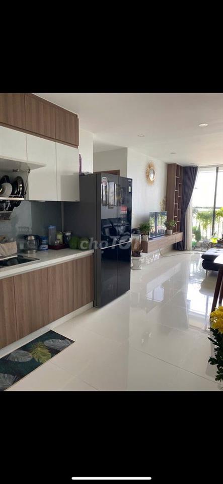share phòng cho nữ chung cư GOLDORA PLAZA trong căn 3pn