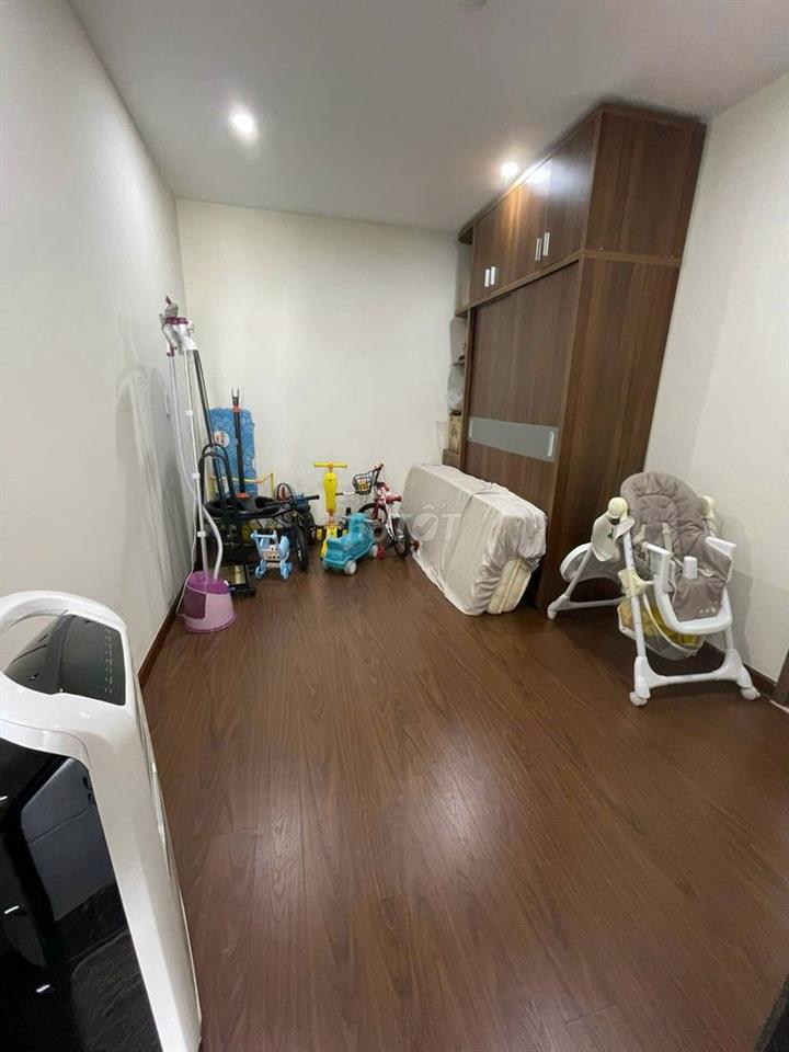 Cho thuê căn hộ 2PN,1WC tại GOLDORA PLAZA  giá chỉ 10.5tr