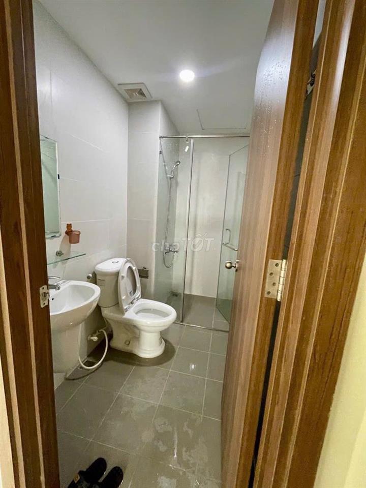 CHO THUÊ CĂN HỘ 2PN,2WC giá chỉ 11tr tại Chung cư  GOLDORA PLAZA