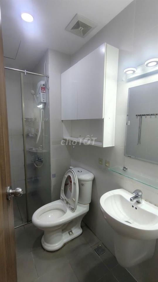 Cho thuê căn hộ 3pn chỉ 11tr tại Goldora Plaza