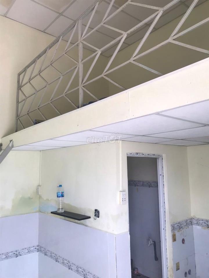 Cho thuê phòng trọ hẻm 541/1 Nguyễn Văn Tạo, Long thới, 20m2: 2tr,