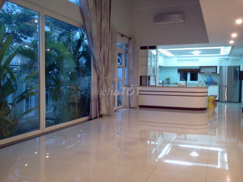 Cho thuê biệt thự Phú Mỹ, đường Hoàng Quốc Việt, Quận 7, 45 triệu