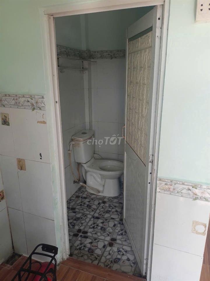 Cho thuê phòng trọ hẻm 541/1/38 Nguyễn Văn Tạo, mặt tiền, 1tr9,