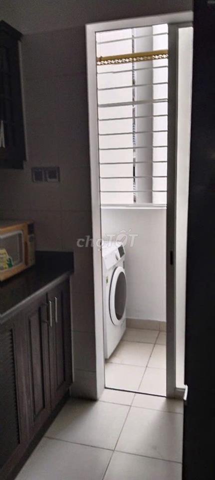 Bán căn hộ chung cư Phú Mỹ, quận 7, 2 phòng ngủ, 79m2, 4 tỷ 3