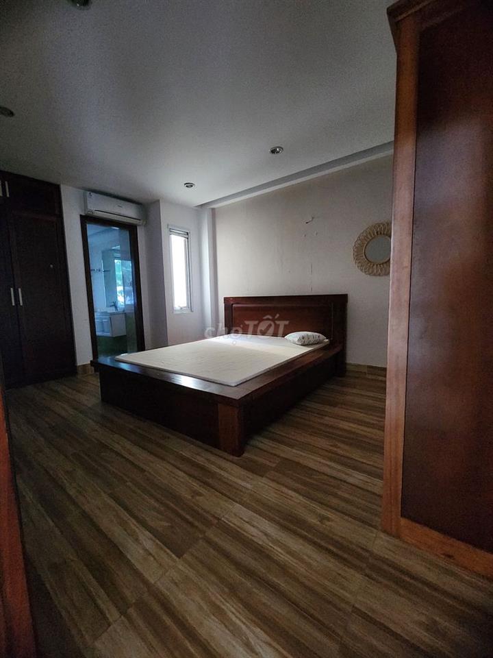 Cho thuê biệt thự Phú Mỹ, đường Hoàng Quốc Việt, Quận 7, 5 bed