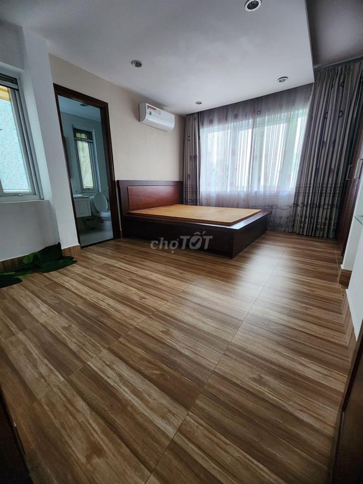 Cho thuê biệt thự Phú Mỹ, đường Hoàng Quốc Việt, Quận 7, 5 bed
