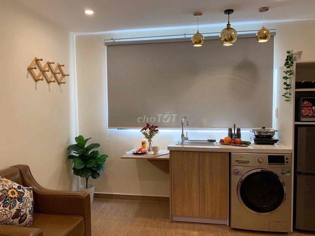 studio cửa sổ