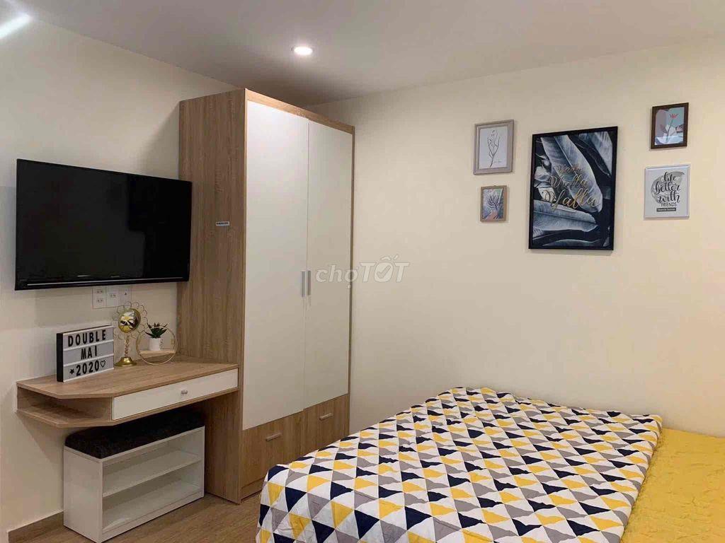 studio cửa sổ