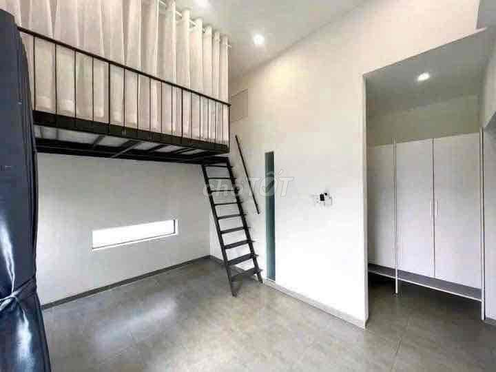 Duplex ban công gác cao