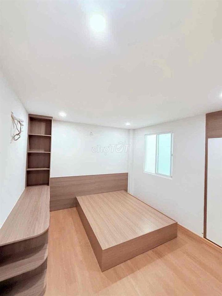 NHÀ NGUYÊN CĂN 3 PHÒNG NGỦ - 2WC, SẴN 3 Máy Lạnh, Nhà Mới
