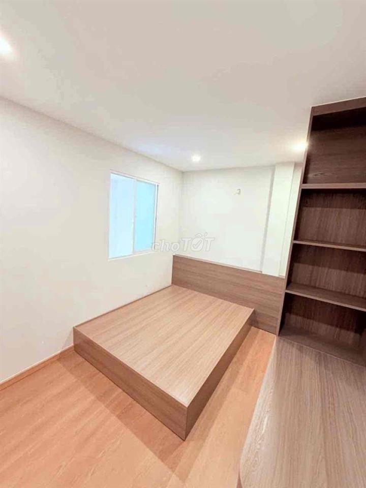 NHÀ NGUYÊN CĂN 3 PHÒNG NGỦ - 2WC, SẴN 3 Máy Lạnh, Nhà Mới