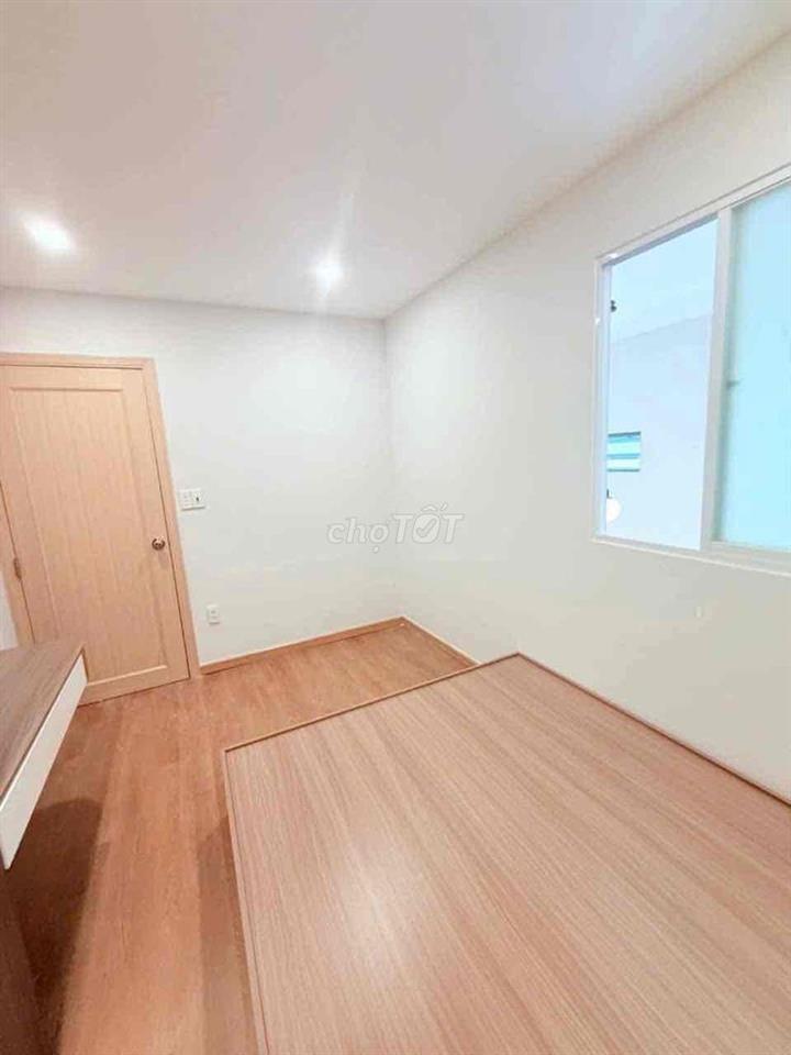 NHÀ NGUYÊN CĂN 3 PHÒNG NGỦ - 2WC, SẴN 3 Máy Lạnh, Nhà Mới