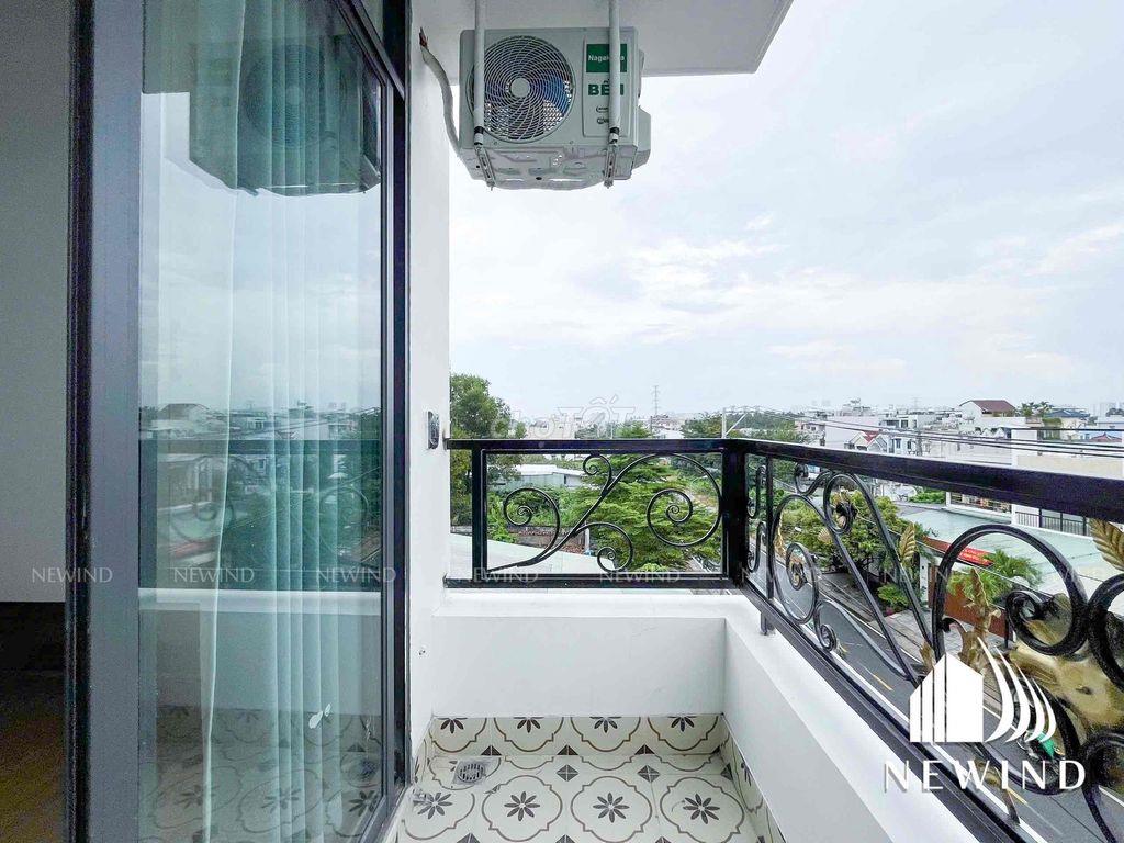 Studio Bancon - Cửa sổ Mới xây Giá HSSV, Gần ĐH Rmit, TĐTU,...