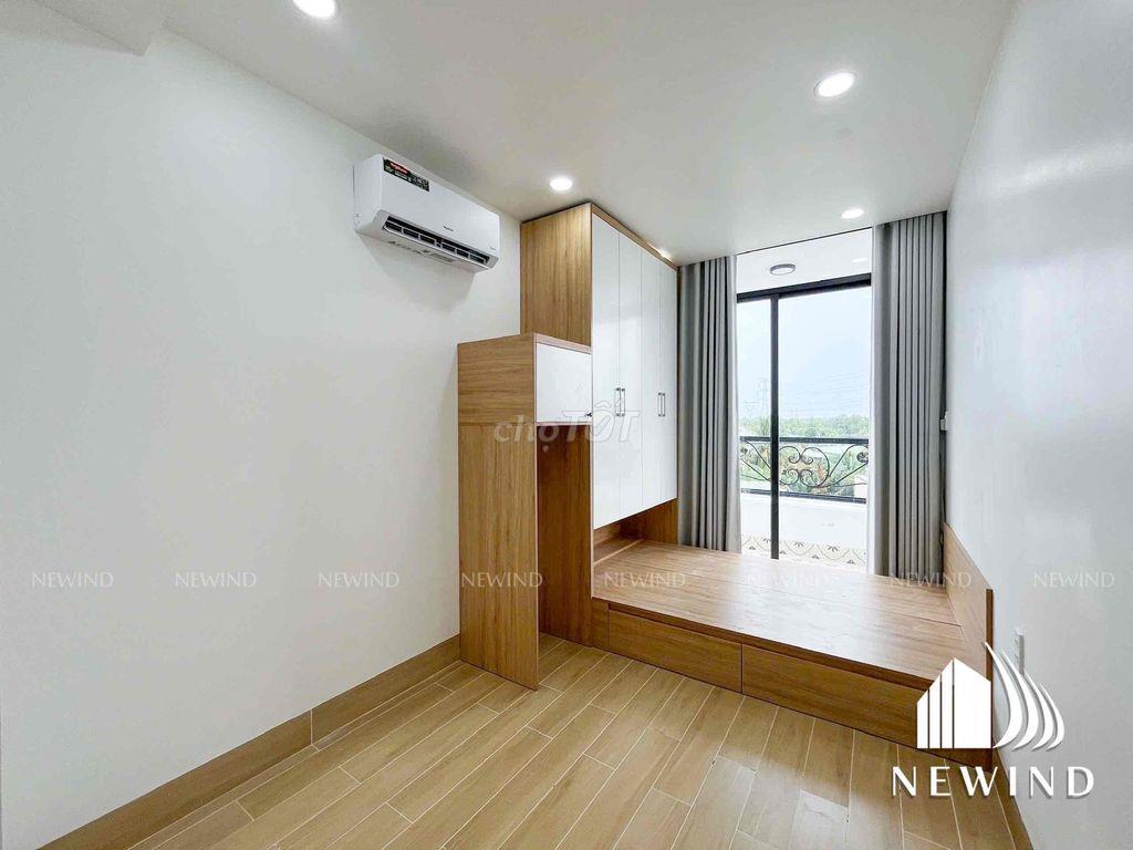 Studio Bancon - Cửa sổ Mới xây Giá HSSV, Gần ĐH Rmit, TĐTU,...