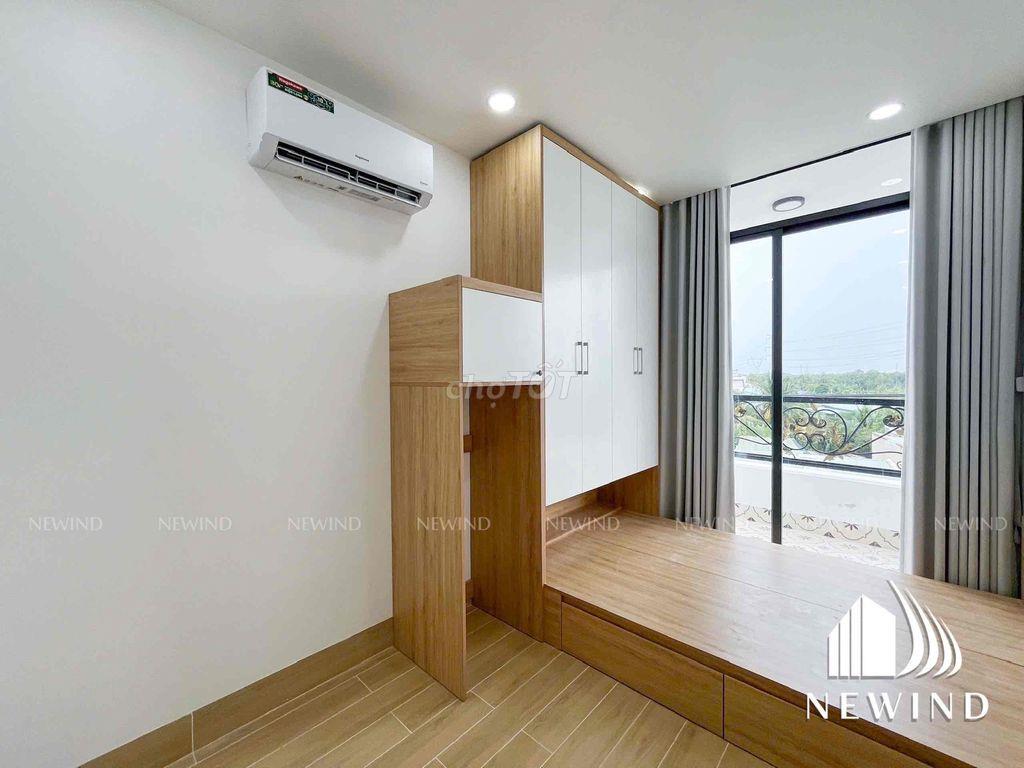 Studio Bancon - Cửa sổ Mới xây Giá HSSV, Gần ĐH Rmit, TĐTU,...