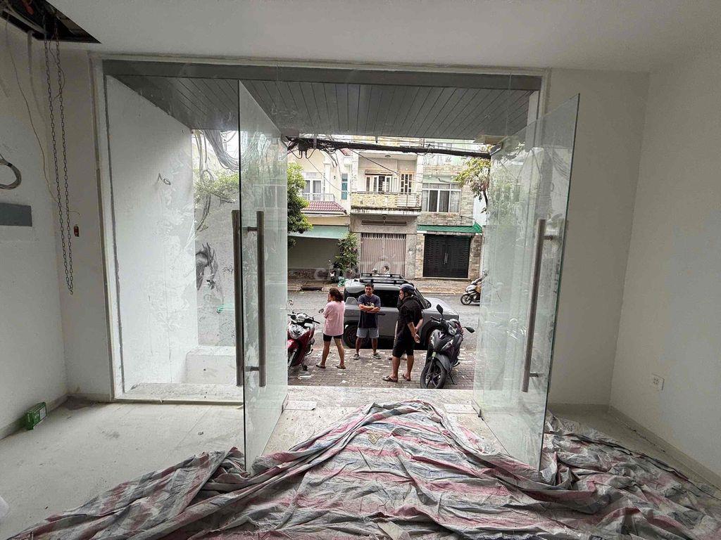 Mặt Bằng Mới Xây 100%, Ngay MẶT TIỀN ĐƯỜNG 79, ĐÔNG ĐÚC