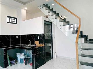 CHO THUÊ NGUYÊN CĂN 1 TRỆT, 1 LẦU, 2WC, NGAY TRUNG TÂM QUẬN 7, GẦN Q4