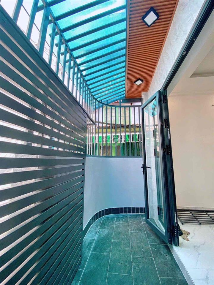 CHO THUÊ NGUYÊN CĂN 1 TRỆT, 1 LẦU, 2WC, NGAY TRUNG TÂM QUẬN 7, GẦN Q4