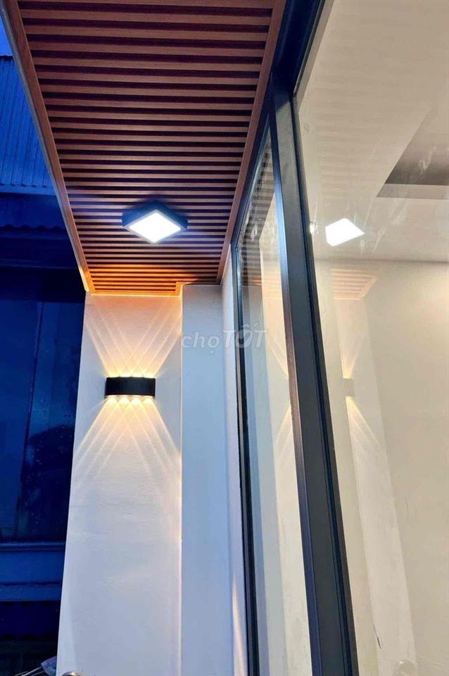 CHO THUÊ NGUYÊN CĂN 1 TRỆT, 1 LẦU, 2WC, NGAY TRUNG TÂM QUẬN 7, GẦN Q4