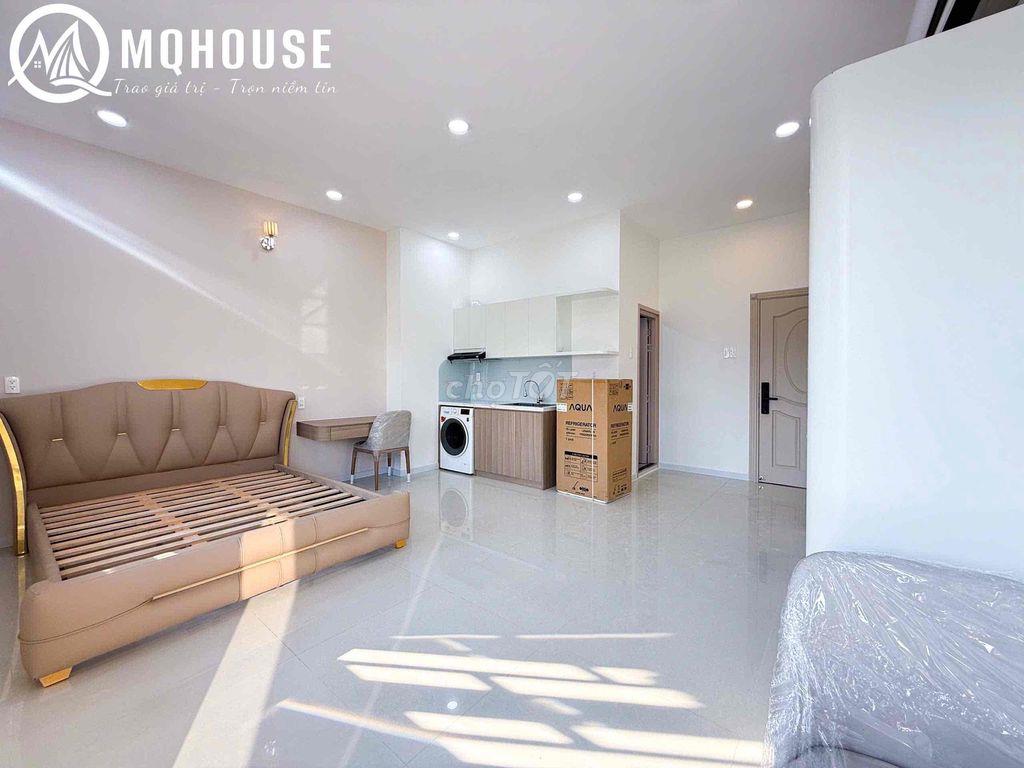 Căn Hộ Studio Ban Công 40m2 Full Nội Thất Giữa Quận 7 Gần Lotte,Q1Q4