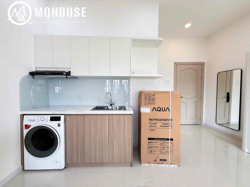 Căn Hộ Studio Ban Công 40m2 Full Nội Thất Giữa Quận 7 Gần Lotte,Q1Q4