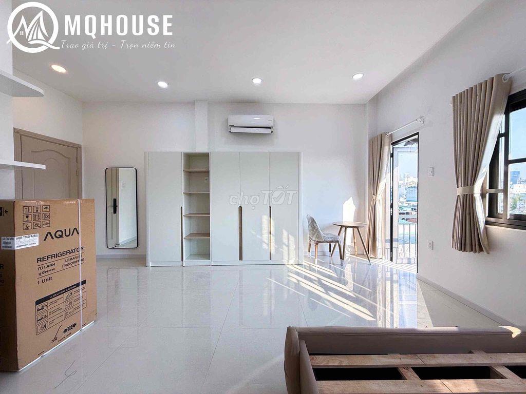 Căn Hộ Studio Ban Công 40m2 Full Nội Thất Giữa Quận 7 Gần Lotte,Q1Q4