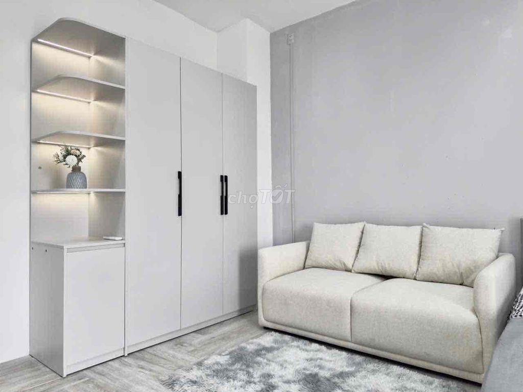 Căn Hộ Studio Ban Công Full Nội Thất Xịn Xò Ở KDC Himlam Giữa Quận 7
