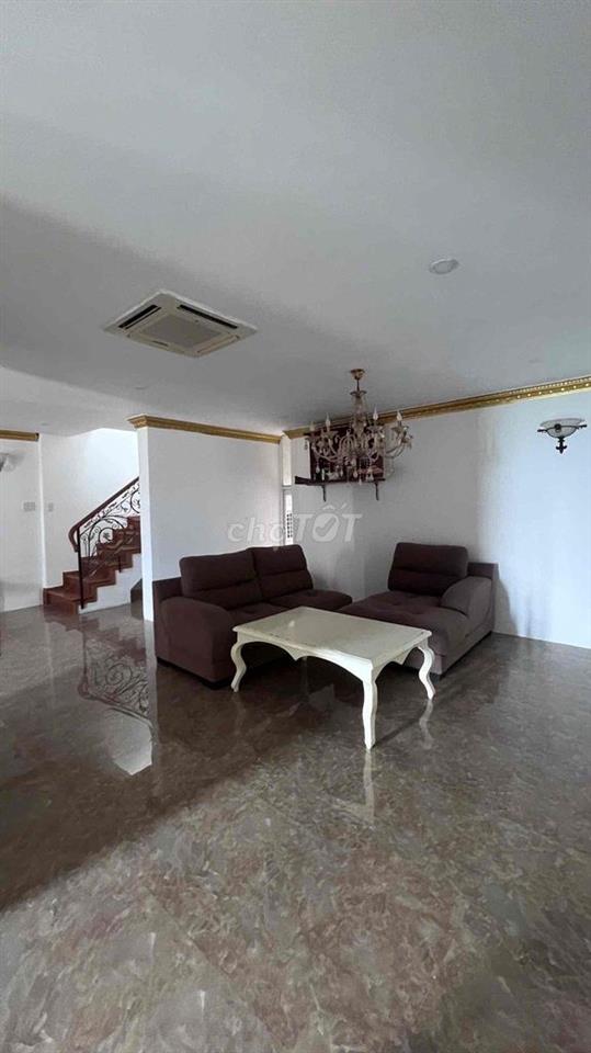 CHO THUÊ PENTHOUSE QUẬN 7 – 5 PHÒNG NGỦ – FULL NỘI THẤT CAO CẤP