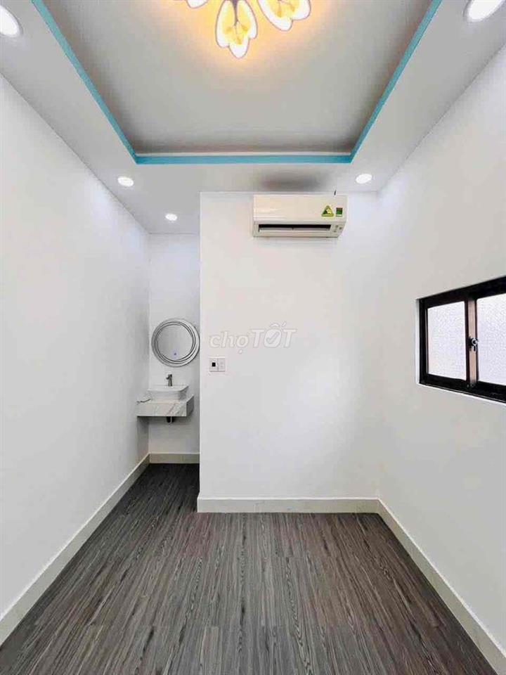 🔥🔥🔥nhà bán 1 lầu, mặt tiền hẻm gần , Phú Mỹ hưng quận 7🔥🔥🔥