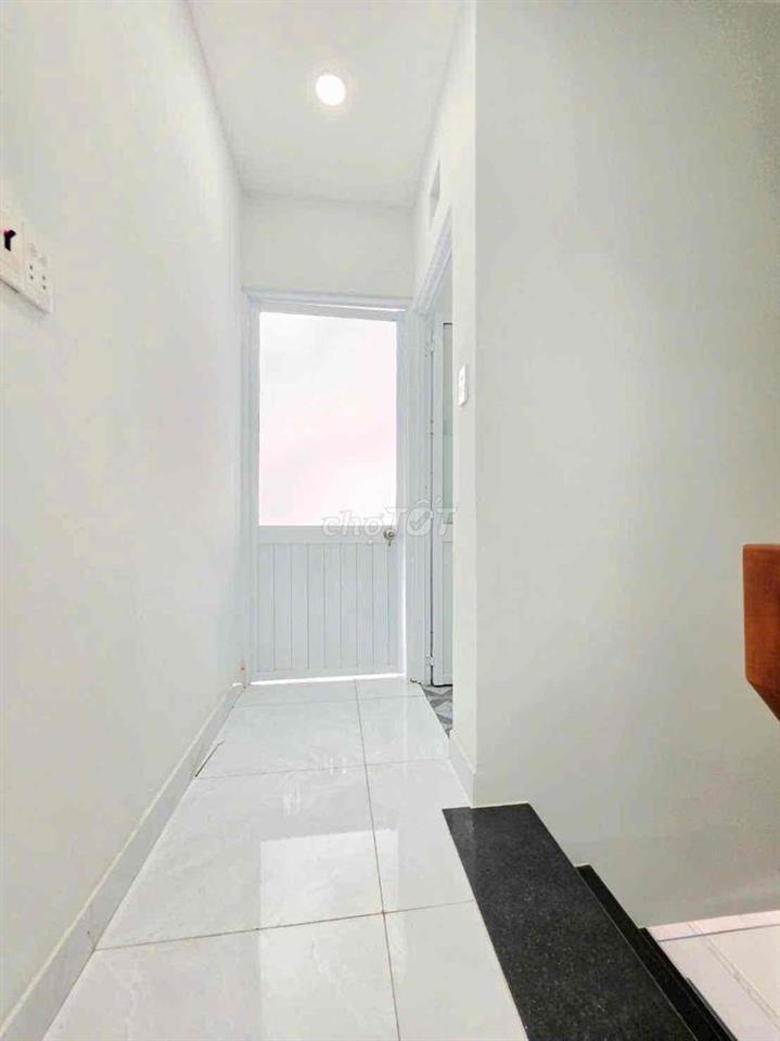 🔥 🔥 🔥nhà xây mới 1 lầu gần quận 7, gần chợ với trường học 🔥 🔥 🔥