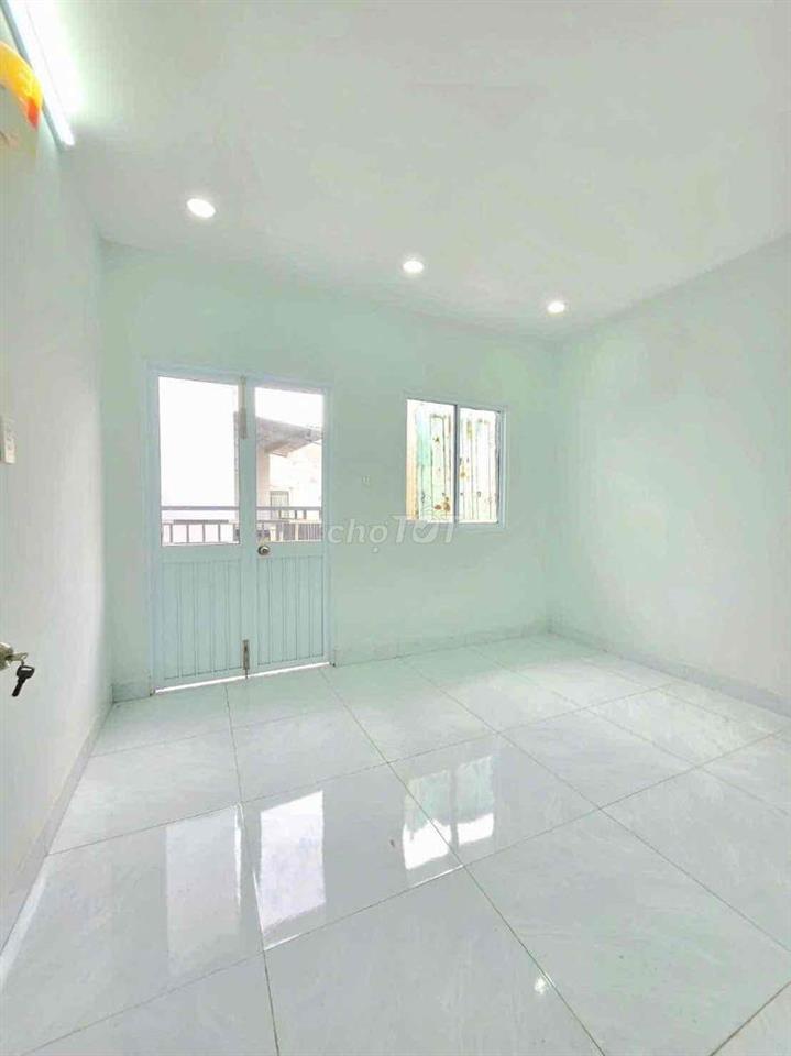 🔥 🔥 🔥nhà xây mới 1 lầu gần quận 7, gần chợ với trường học 🔥 🔥 🔥