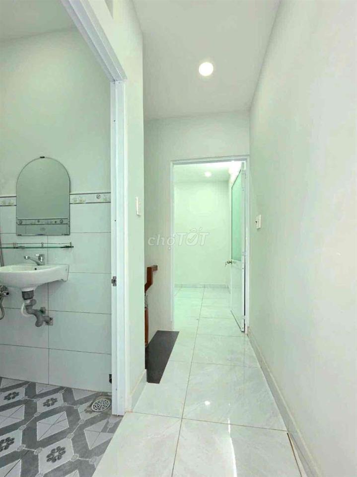🔥 🔥 🔥nhà xây mới 1 lầu gần quận 7, gần chợ với trường học 🔥 🔥 🔥