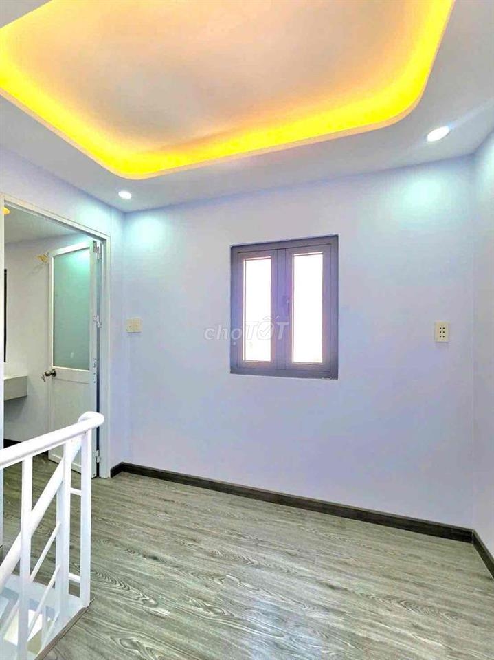 🔥 🔥 🔥 Nhà có sổ hồng đồng sở hữu 2 lầu, cạnh bên Q7 🔥 🔥 🔥