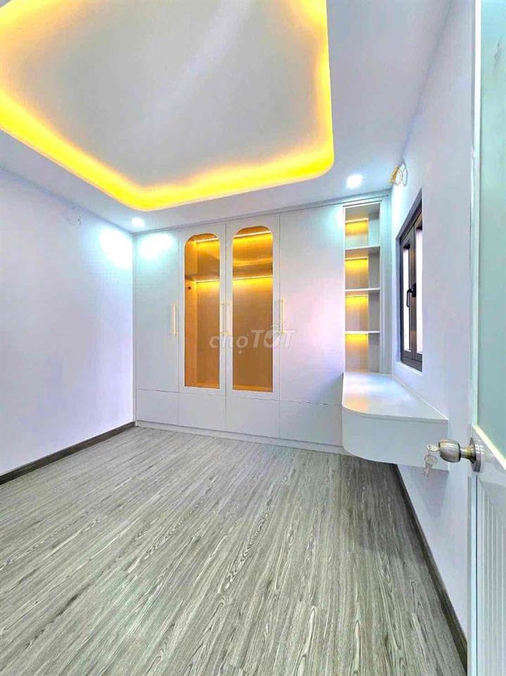 🔥 🔥 🔥 Nhà có sổ hồng đồng sở hữu 2 lầu, cạnh bên Q7 🔥 🔥 🔥