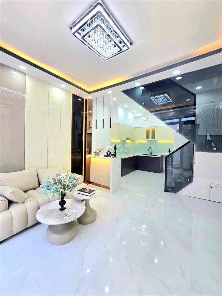 🔥🔥🔥nhà đẹp 100% 1 lầu , gần Phú Mỹ hưng quận 7🔥🔥🔥