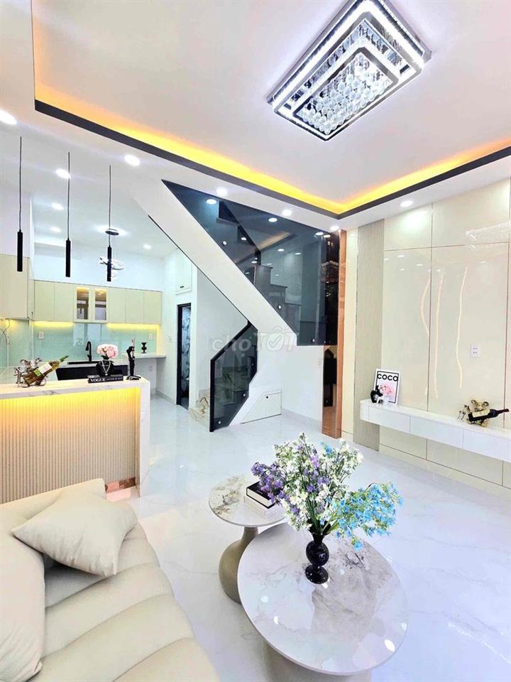 🔥🔥🔥nhà đẹp 100% 1 lầu , gần Phú Mỹ hưng quận 7🔥🔥🔥