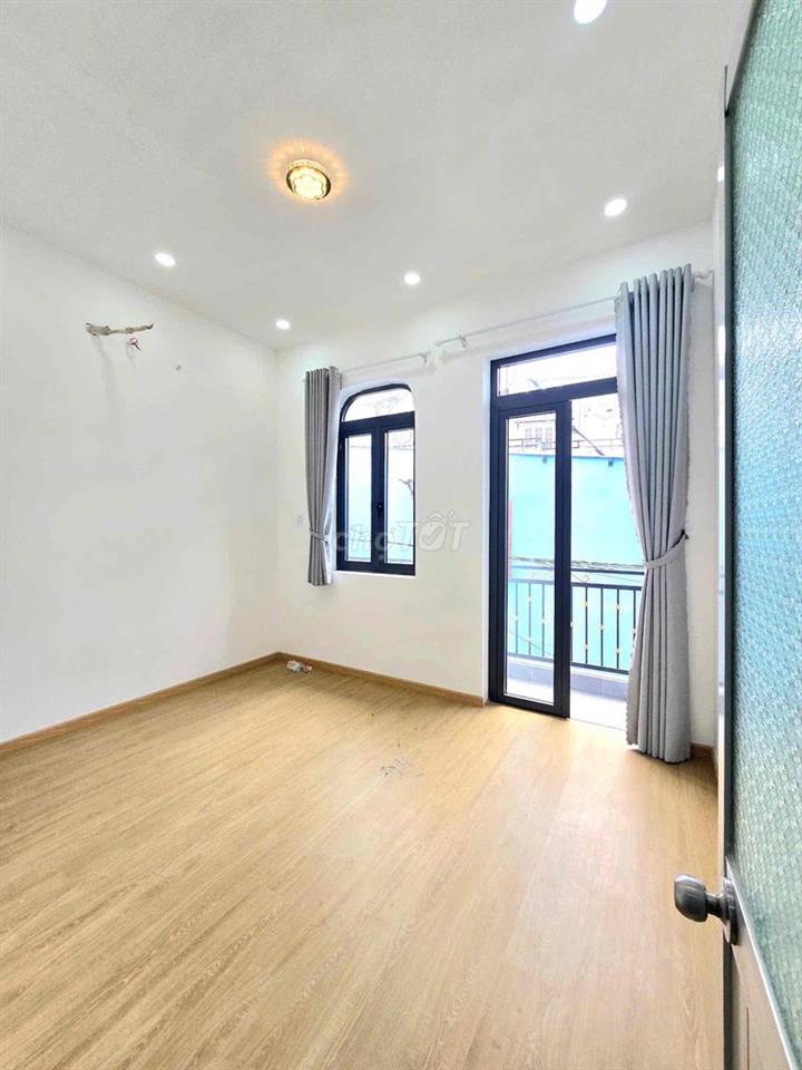 🔥🔥🔥nhà đẹp 100% 1 lầu , gần Phú Mỹ hưng quận 7🔥🔥🔥