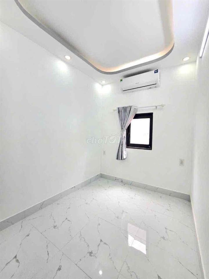 🔥🔥🔥nhà đẹp 1 lầu gần cầu Phú Xuân kế quận 7. do you have cable🔥🔥🔥
