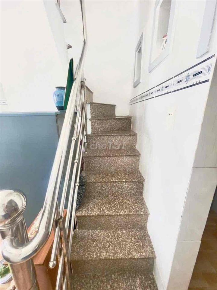 🔔🔔🔔nhà bán đường trước nhà 5 m có sổ hồng đồng sở hữu🔔🔔🔔