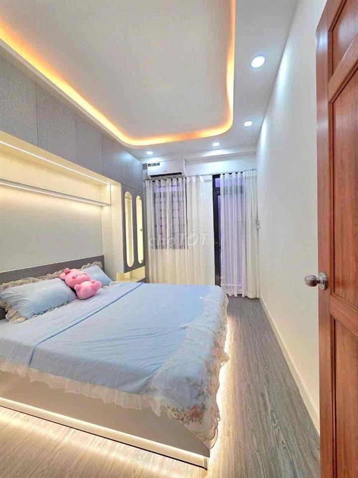 🔥🔥🔥nhà bán 2 lầu có sân trước gần quận tư🔥🔥🔥