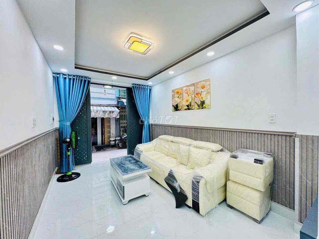 🔥🔥🔥2 tỷ 700 nhà bán chính chủ 2lầu sân thượng gần Phú Mỹ hưng q7🔥🔥🔥